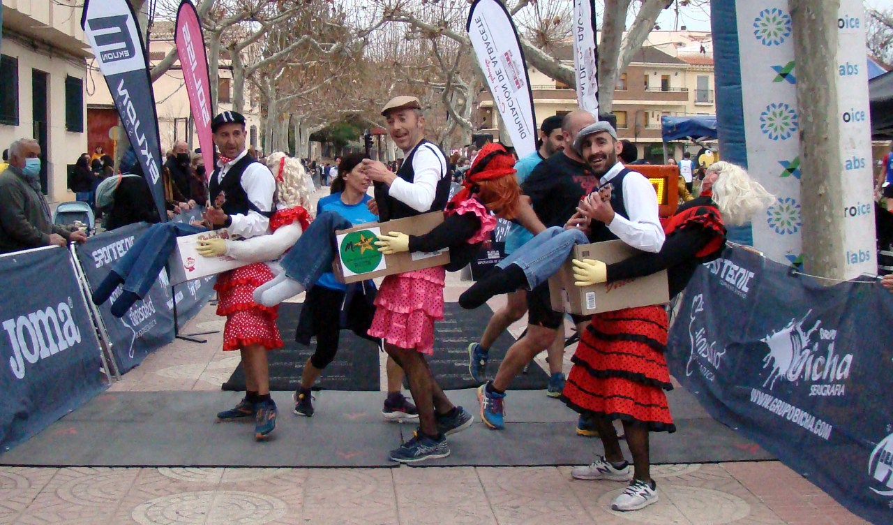 Elche de la Sierra fue una fiesta del atletismo popular Elche de la Sierra fue una fiesta del atletismo popular