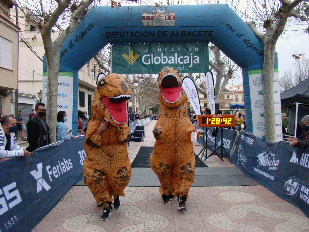 Elche de la Sierra fue una fiesta del atletismo popular