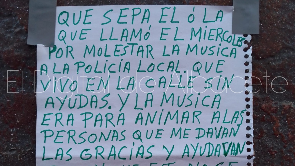 Cartel en la calle de La Feria en Albacete