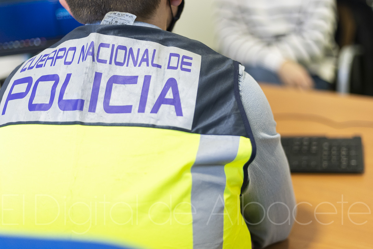 Policía Nacional en Albacete / Foto: Ángel Chacón