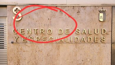 Pintada dirigida a un grupo de sanitarios de Castilla-La Mancha