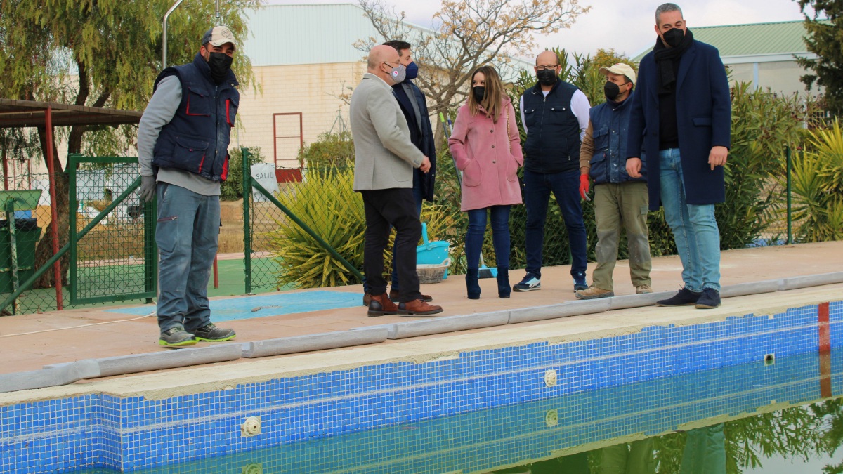 Realizan mejoras en la piscina de Ontur
