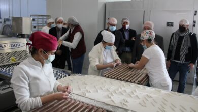 El Gobierno regional y el Ayuntamiento de Pozo Cañada reconocen el salto experimentado en exportación por “Panadería Jesús” al lograr su internacionalización en Asia