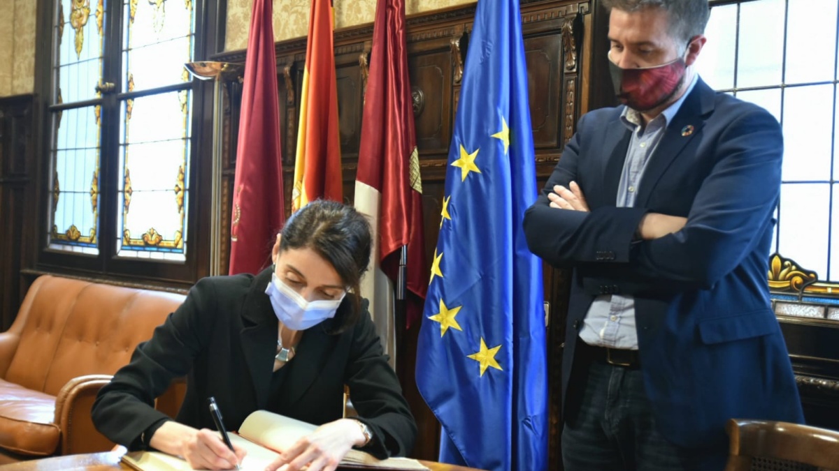 La ministra de Justicia, Pilar Llop, junto al presidente de la Diputación de Albacete, Santiago Cabañero / Imagen: Diputación de Albacete