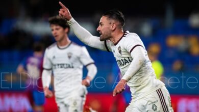 Kike Márquez celebra el segundo gol del Albacete
