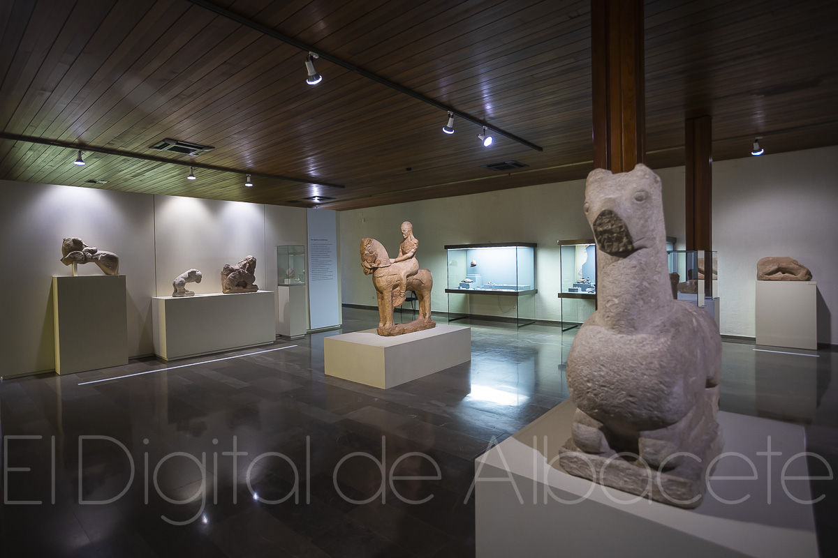 Una de las salas de arqueología del Museo de Albacete