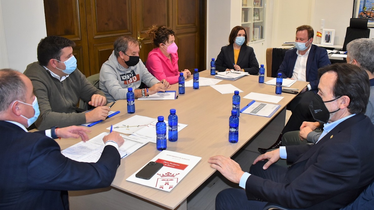 El alcalde de Albacete presenta a empresarios y sindicatos el proyecto de Presupuestos Municipales para 2022 / Imagen Ayuntamiento Albacete