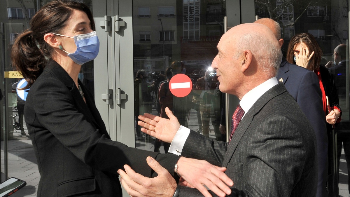 La ministra de Justicia Pilar Llop junto al presidente del TSJ de Castilla La Mancha, Vicente Rouco