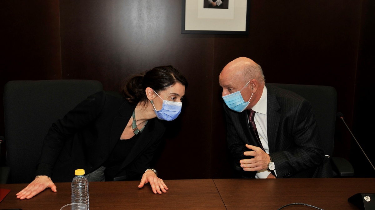 La ministra de Justicia Pilar Llop junto al presidente del TSJ de Castilla La Mancha, Vicente Rouco