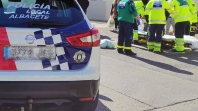 Policía Local de Albacete y sanitarios del SESCAM - Foto de archivo