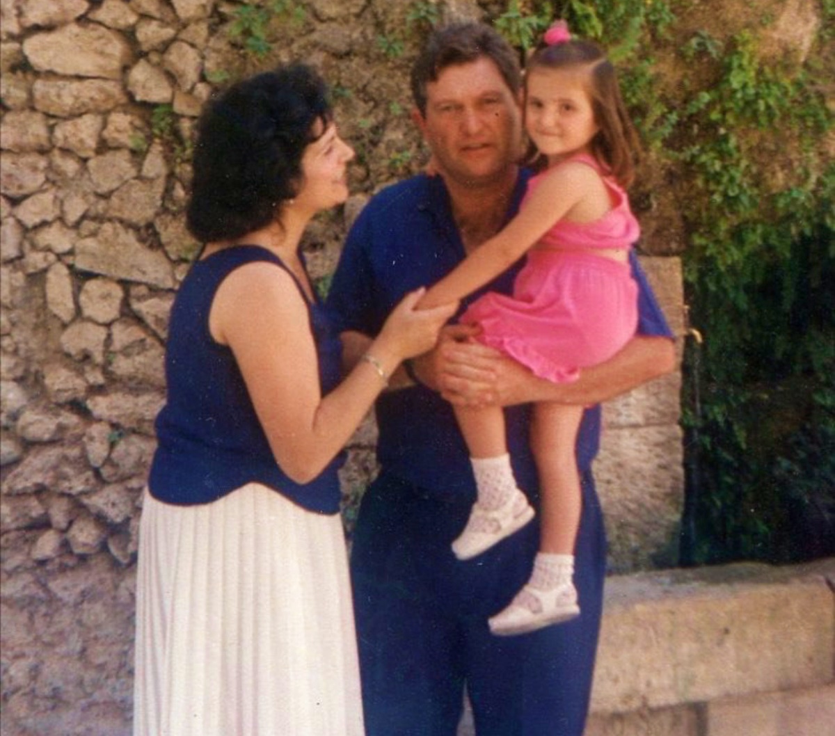 La albaceteña Rozalén junto a su familia / Foto: Rozalén Music
