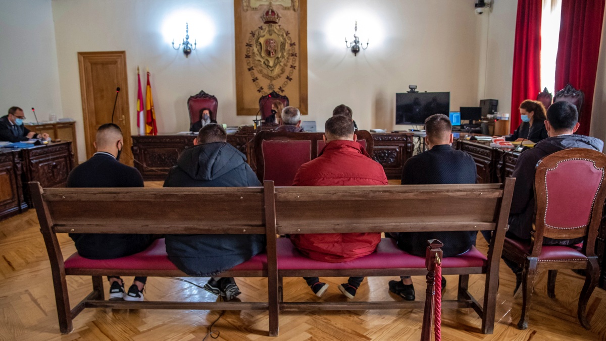 Los acusados, durante el juicio en Castilla-La Mancha