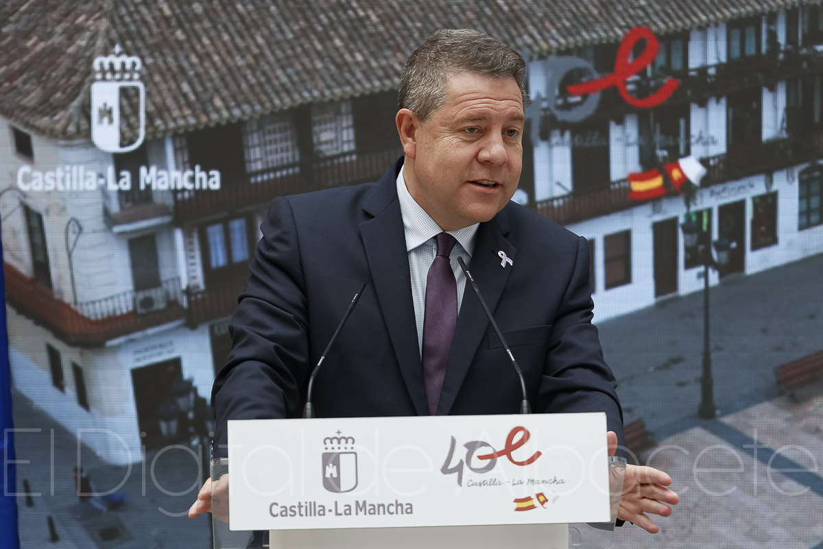 El presidente de Castilla-La Mancha en Tarazona / Fotos: Ángel Chacón