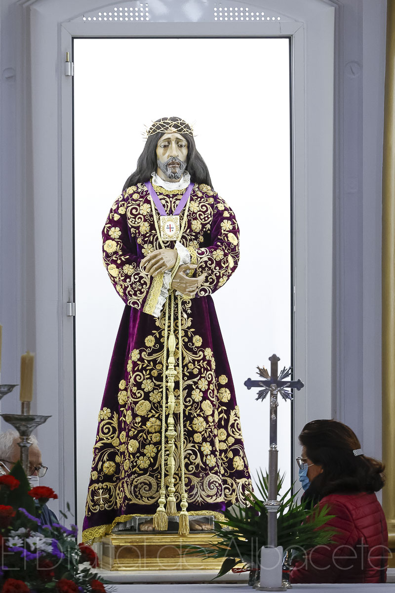 Besapiés al Cristo de Medinaceli en Albacete / Foto: Ángel Chacón