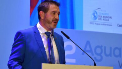 El presidente provincial durante su intervencion en la Gala del Agua en La Roda