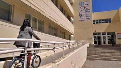 Fachada de la Escuela de Ingeniería de Caminos de la UCLM
