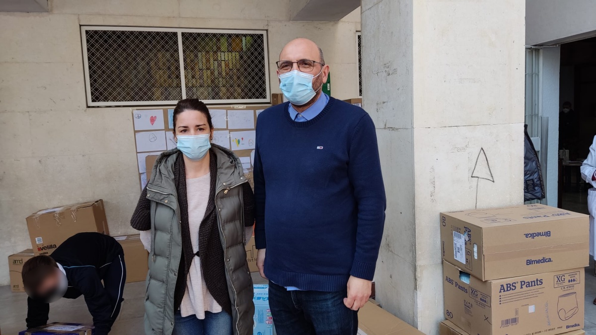 El padre de la comunidad greco-católica de la comunidad ucraniana en Villarrobledo, Yuriy Vynnik, acudía al Colegio Nuestra Señora del Rosario este colegio de Albacete para ayudar