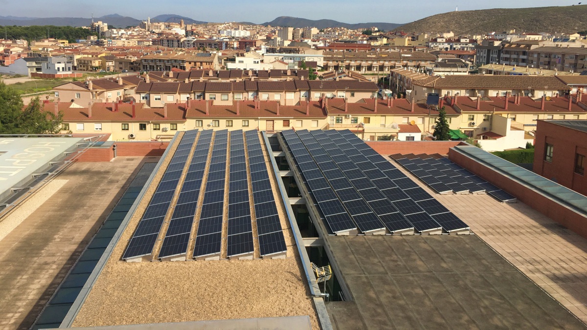 Placas solares en el Hospital de Hellín (Albacete)