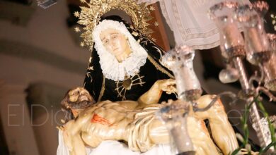 La imagen de las Angustias procesionando por las calles de Albacete / Foto de archivo
