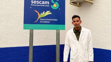 Lamin ejerce como Médico de Atención Primaria en un centro de salud de la provincia de Albacete