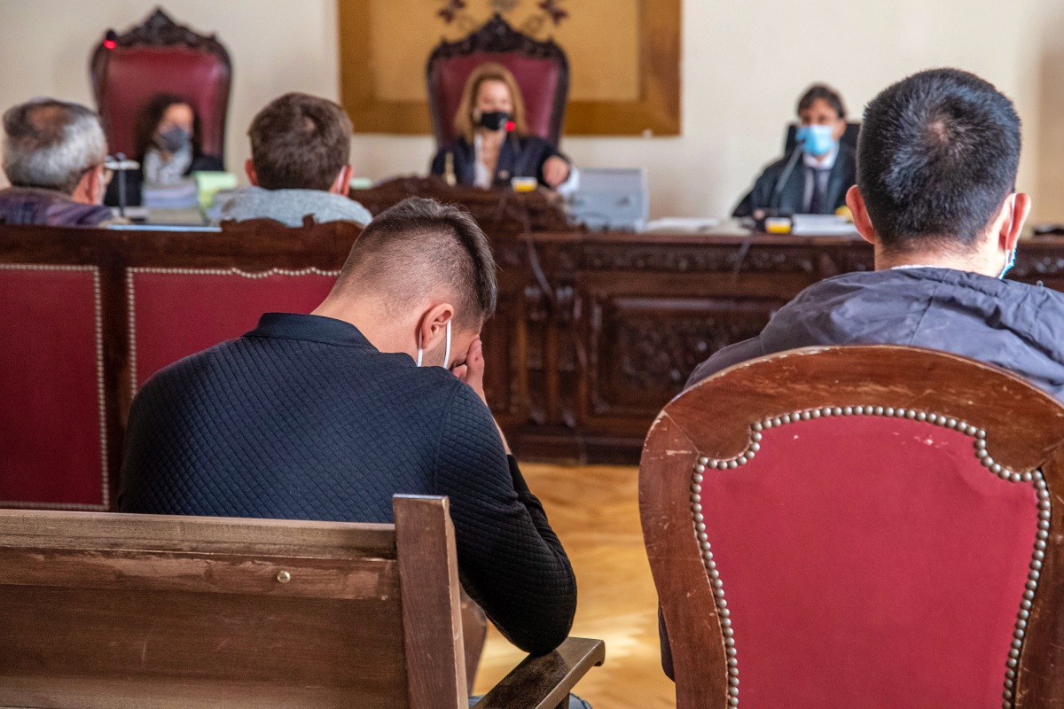 Los acusados, durante el juicio en Castilla-La Mancha