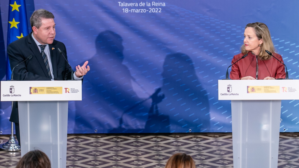 García-Page y Nadia Calviño