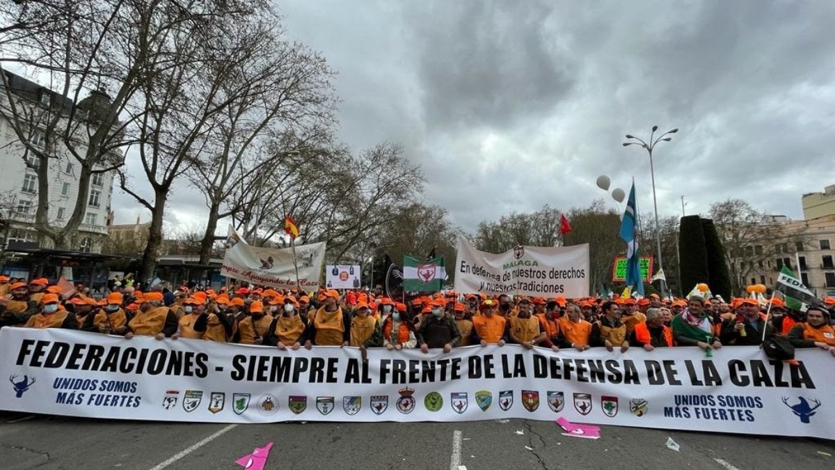 Más de 20.000 agricultores, ganaderos y cazadores de Castilla- La Mancha han acudido en masa a Madrid