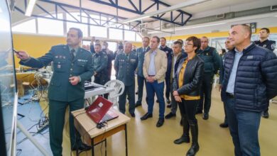 La directora general de la Guardia Civil, María Gámez, ha visitado el dispositivo especial de seguridad desplegado en Villarrobledo (Albacete)