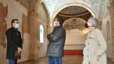 Cabañero visita las mejoras acometidas en el Museo del Tambor de Tobarra