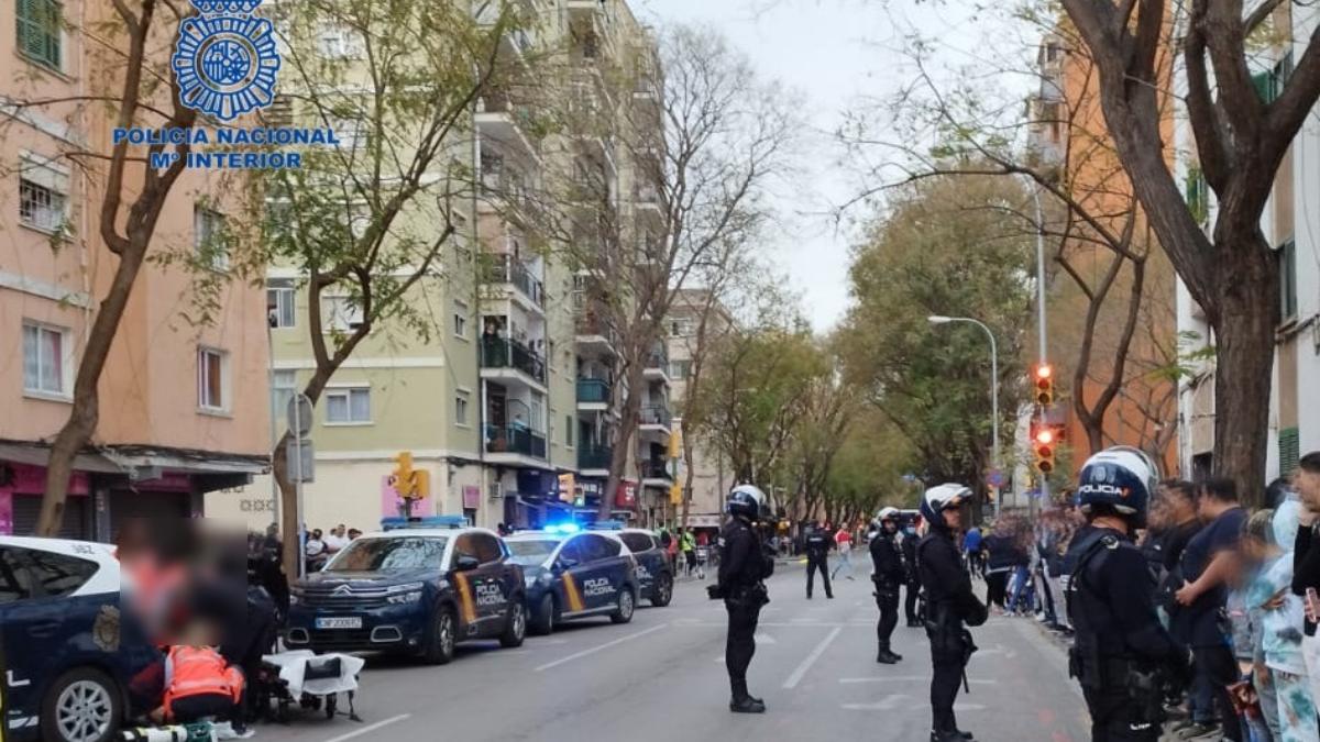 Atención al detenido por intentar secuestrar un menor / Foto: POLICÍA NACIONAL