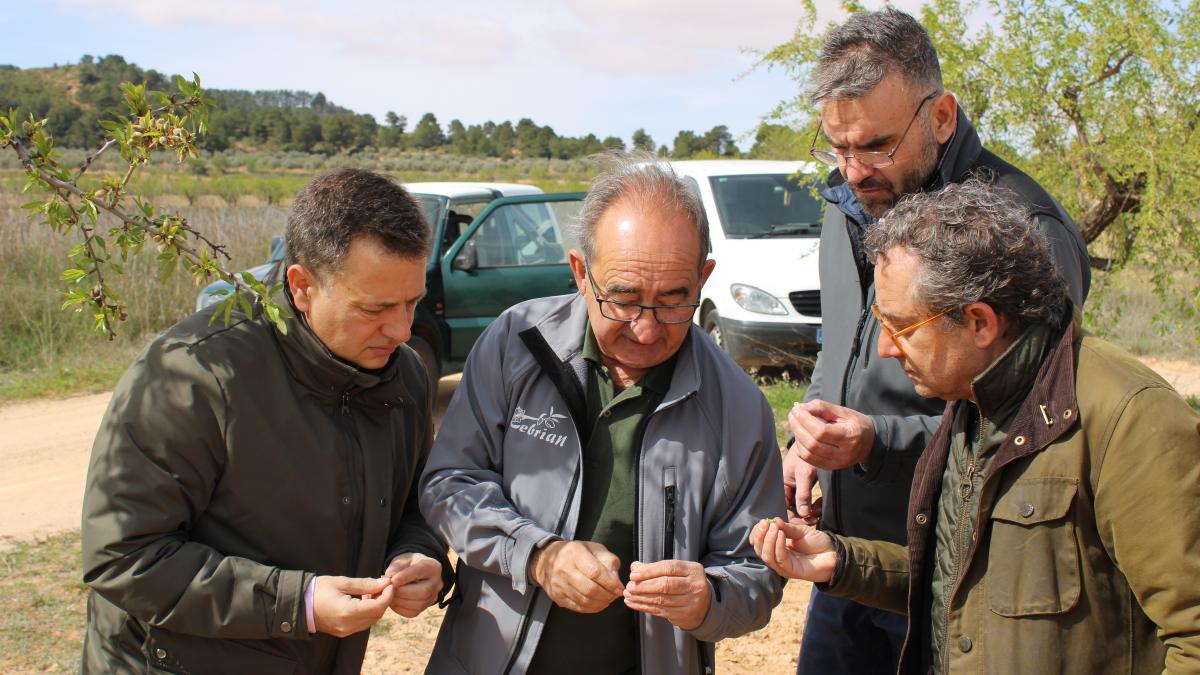 Durante su visita a Villamalea tras los daños causados por la borrasca Ciril