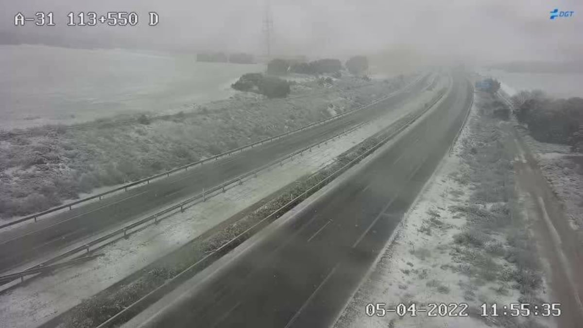 Imagen de la nieve captada por las cámaras de la DGT en la provincia de Albacete / Imagen: DGT