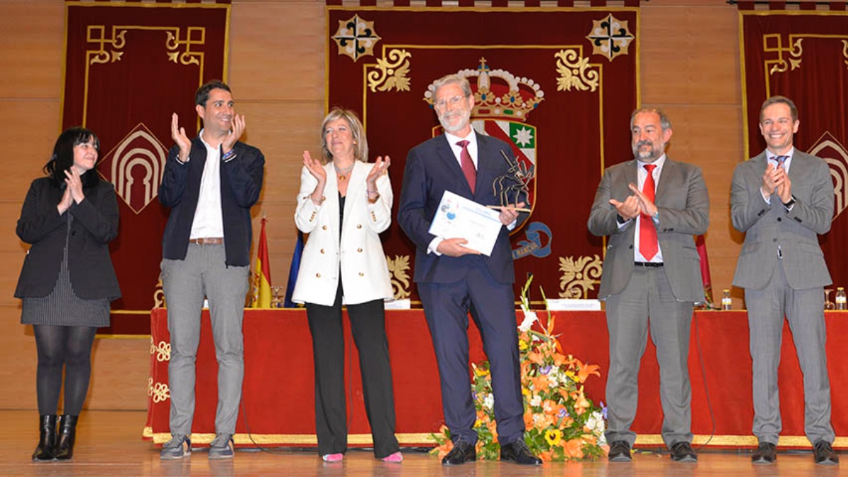 Los químicos de Castilla-La Mancha reconocen a este catedrático de la UCLM con el Premio a la Trayectoria Científica  /UCLM