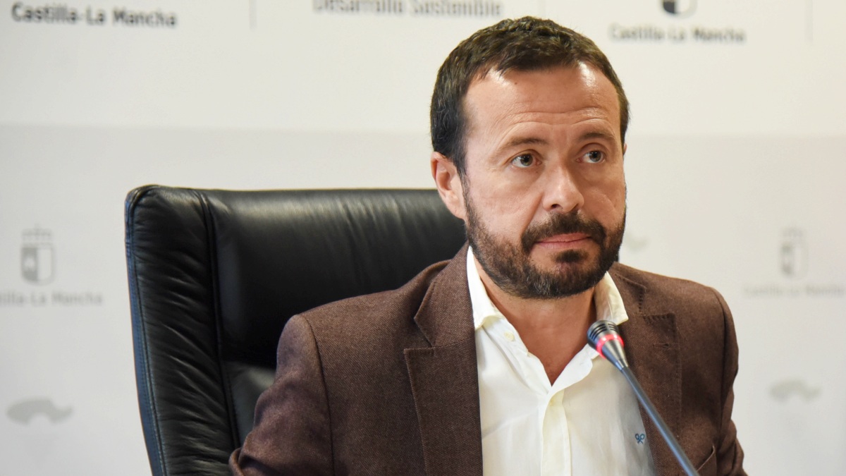 El gobierno regional traslada a los representantes de la agencia internacional de la energía los avances logrados por castilla-la mancha en su transic