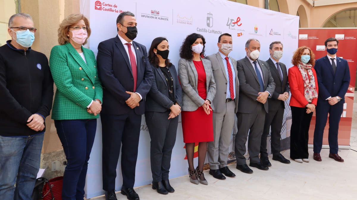 Acto del 40 Aniversario del Estatuto de Autonomía y de la Ley de creación de la UCLM / Imagen: JCCM