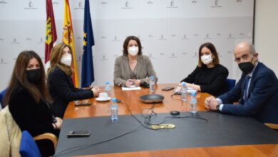 El Gobierno de Castilla-La Mancha y la Real Fundación de Toledo avanzan en la fusión del diseño y la artesanía en la región