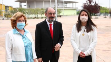 Reunión entre las consejeras de ambas comunidades, Bárbara García Torijano y María Victoria Broto / JCCM