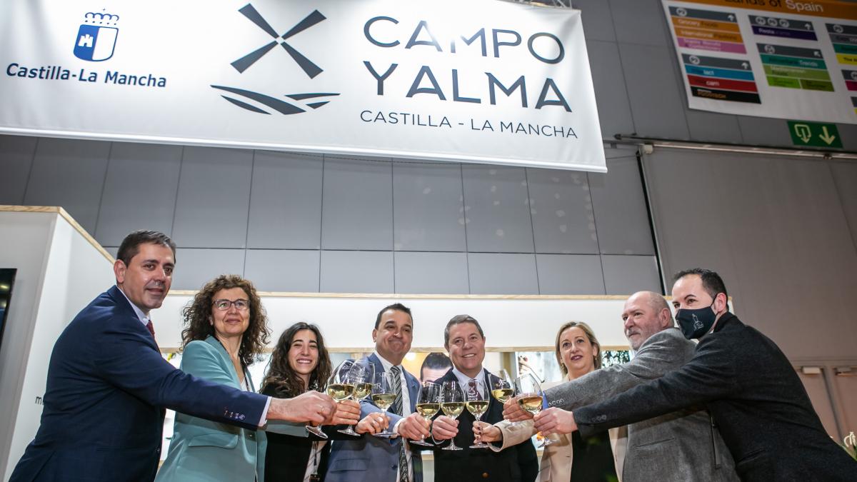 García-Page anuncia una nueva convocatoria de ayudas FOCAL por valor de 30 millones de euros “para este mismo año” / JCCM