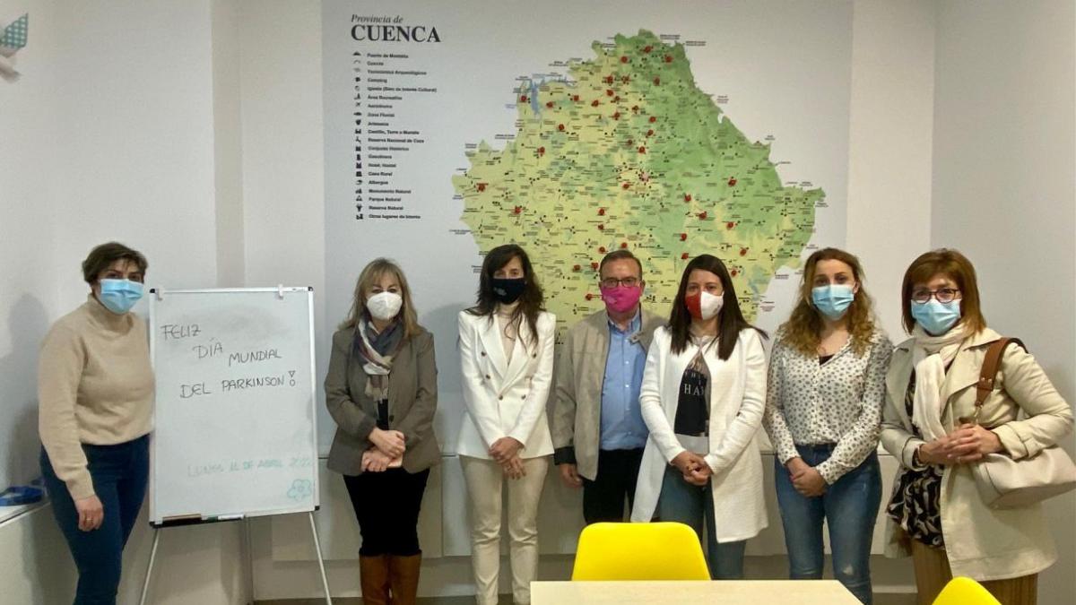 El Gobierno regional destina 1,2 millones de euros a la financiación de proyectos y programas de entidades de atención a personas afectadas de Parkinson y sus familiares / JCCM