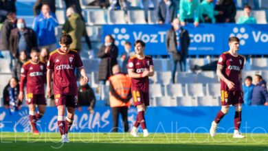 Desolación en los jugadores del Albacete tras encajar el 1-0