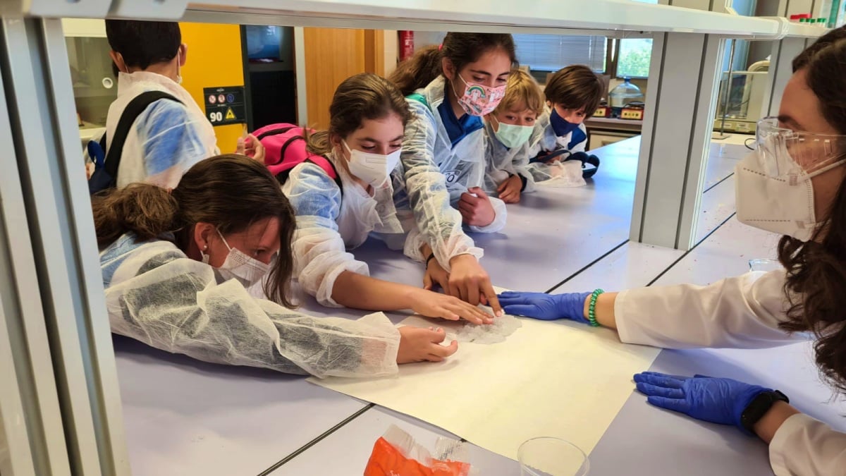 UCLM fosters a taste for science in children and seeks to awaken a scientific calling from an early age