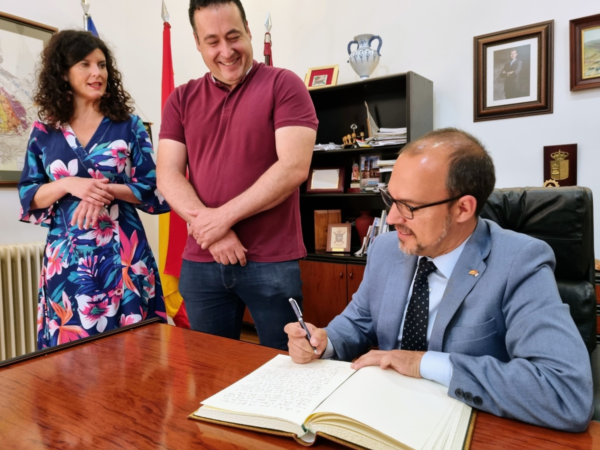 Bellido destaca "el prometedor futuro" de Alcaraz / Imagen: Cortes de Castilla-La Mancha