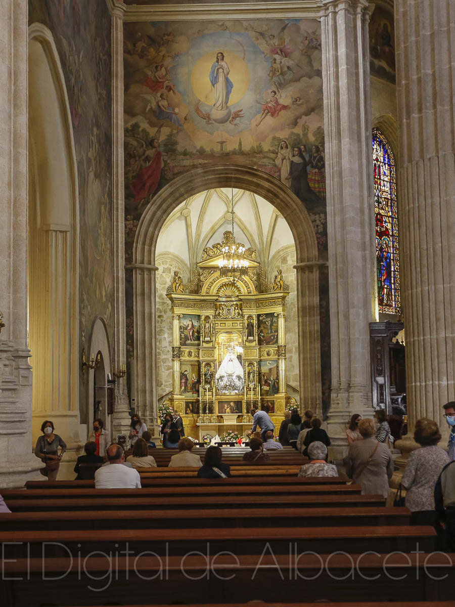 Apertura del Camarín de la Virgen de los Llanos en Albacete / Foto de archivo: Ángel Chacón