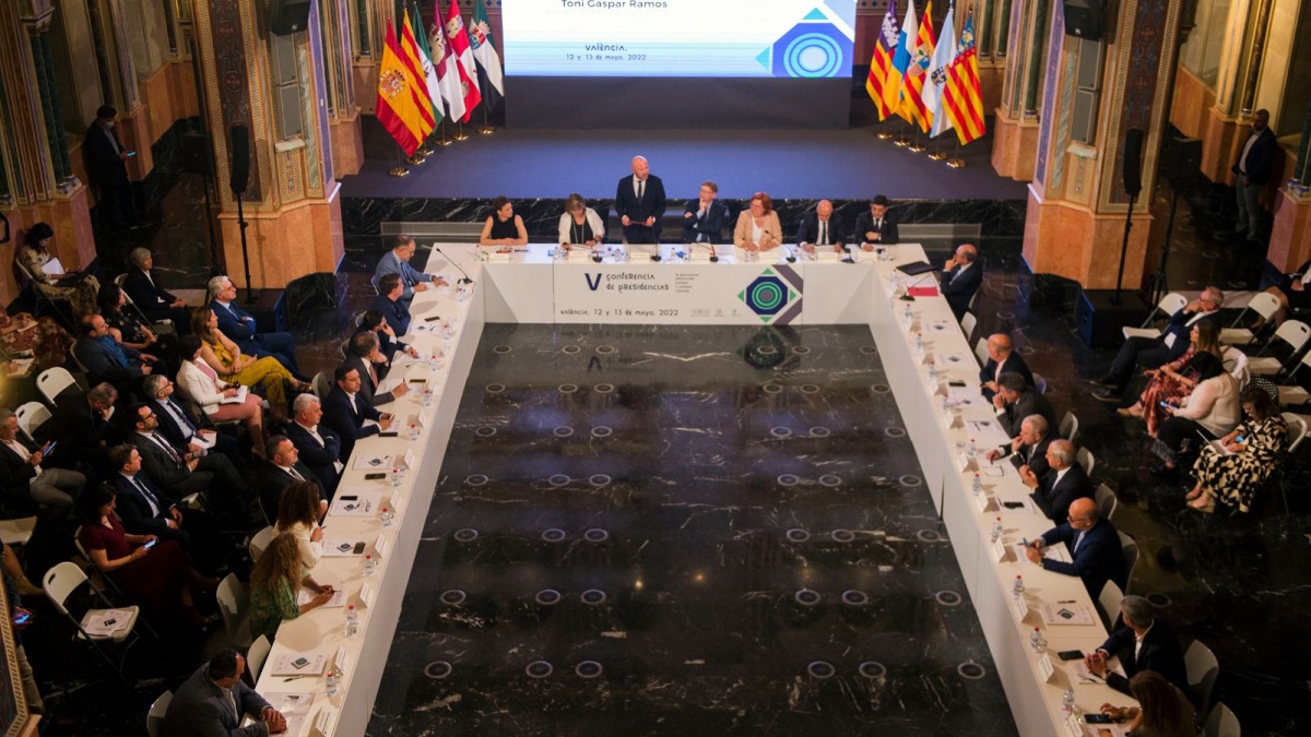 El presidente de la Diputación de Albacete interviene en mesa de debate sobre transformación digital de la V Conferencia de Presidencias de Diputaciones / Diputación Albacete