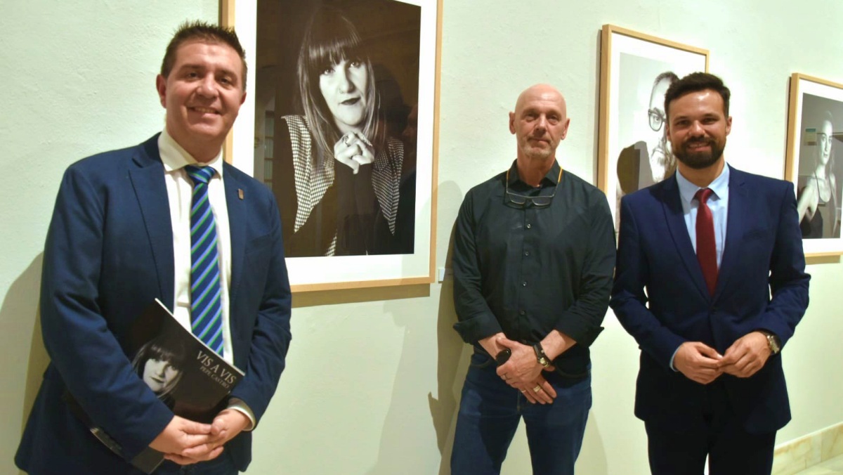 Cabañero en la inauguración de esta exposición en Albacete