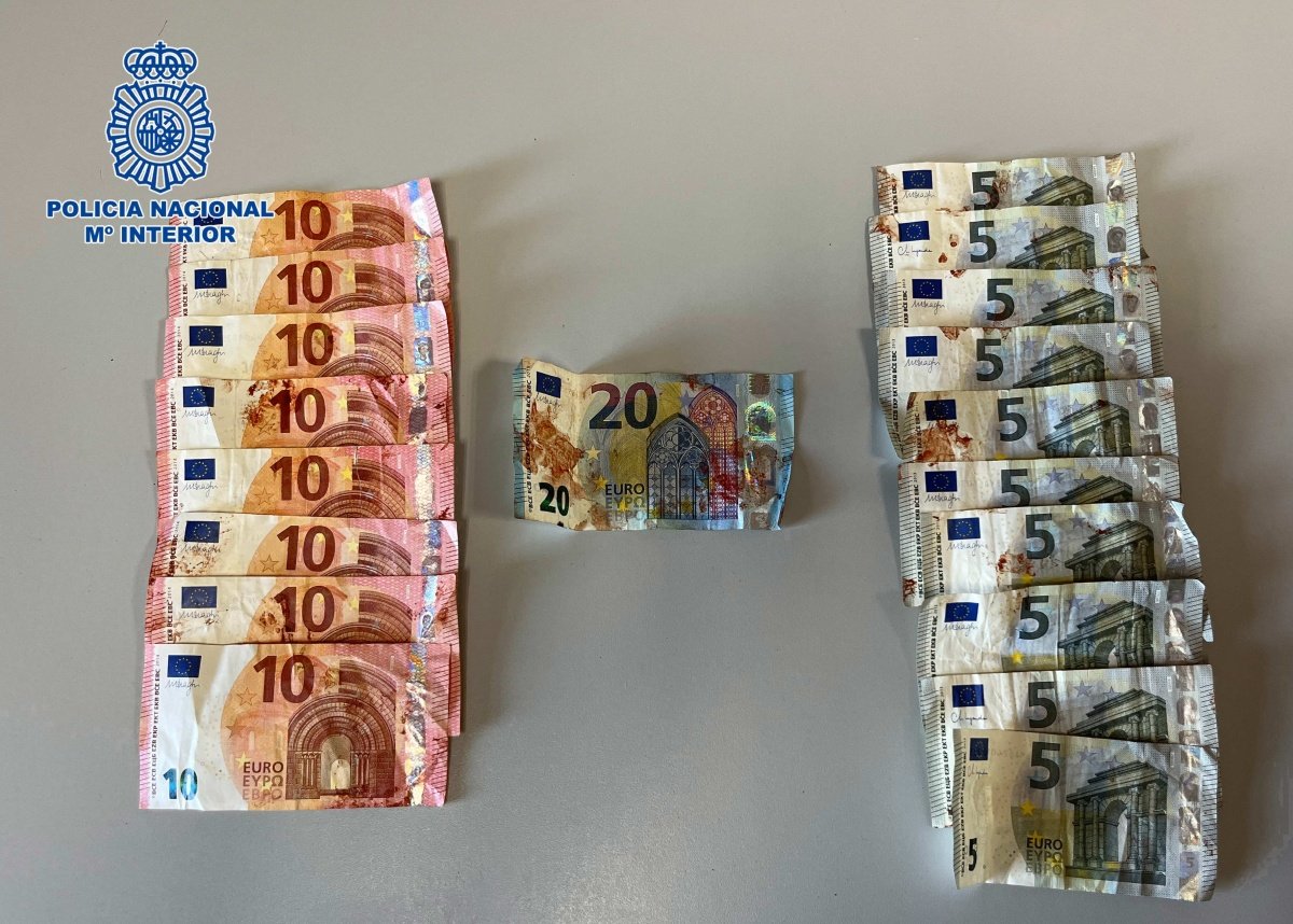 Dinero recuperado del robo en un bar de Castilla-La Mancha / POLICÍA NACIONAL