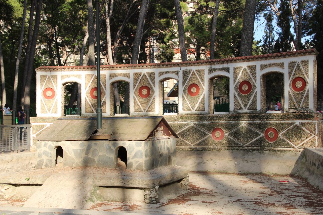 Obras para integrar el estanque de los patos en la Fuente del Generalife en Albacete