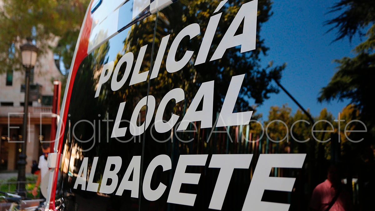 Furgón de la Policía Local de Albacete / Imagen de archivo