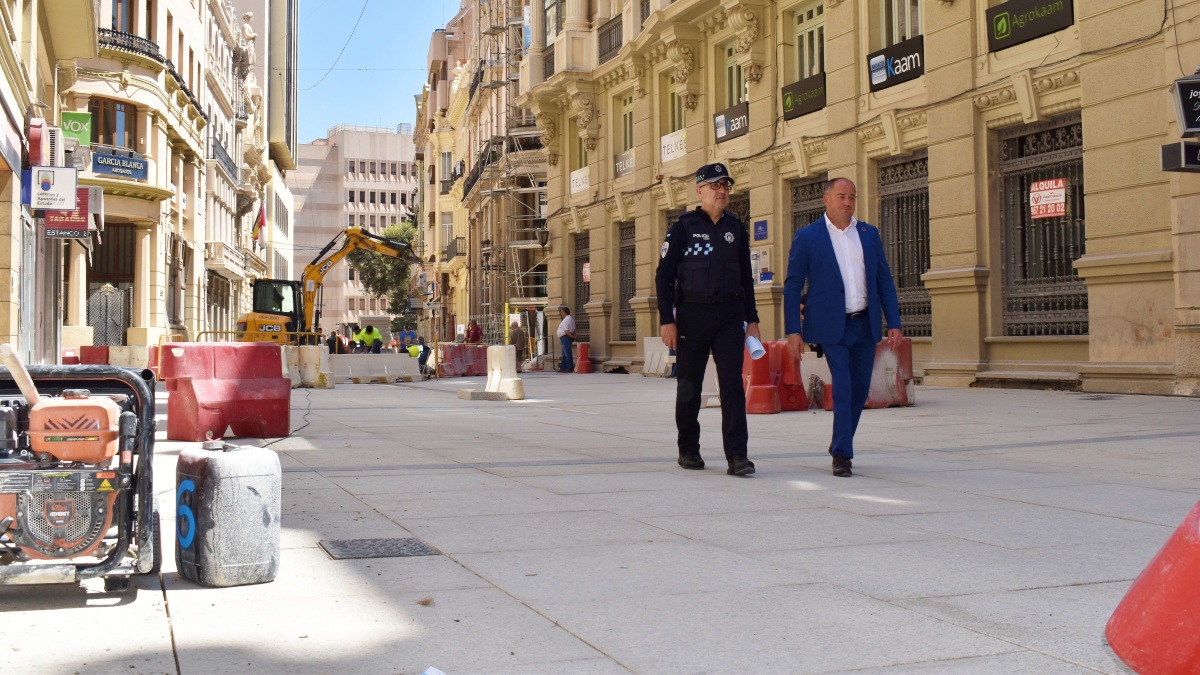 Emilio Sáez y Pascual Martínez, Alcalde e Intendente Jefe de la Policía Local de Albacete respectivamente