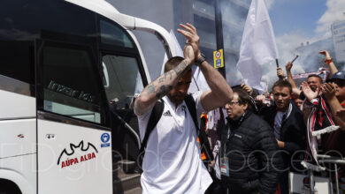 Llegada del Albacete Balompié al estadio del Andorra